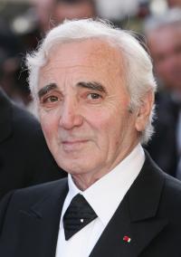 Charles+Aznavour+Profile+Charles+Aznavour+lAE7375aQvyl_convert_20150228223002.jpg
