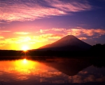 正月（弥澄み）富士山と朝日