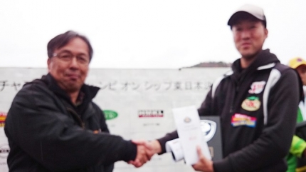 20141109-58-チャンピオンシップ東日本木崎湖3位阪本浩隆表彰1.JPG