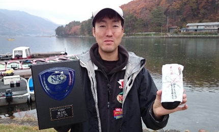 20141109-58-チャンピオンシップ東日本木崎湖3位阪本浩隆表彰2.JPG