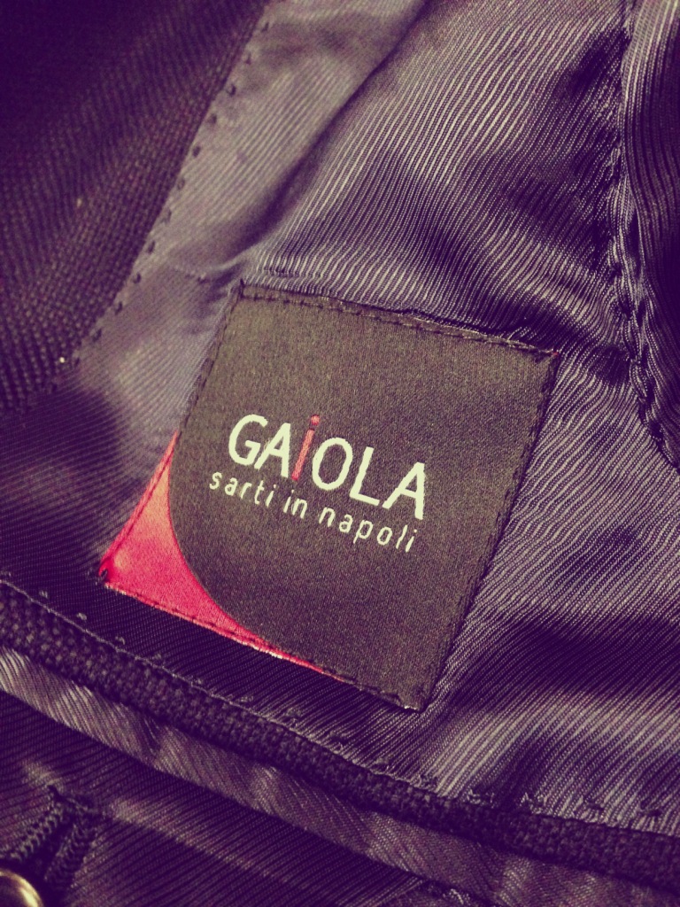 GAiOLA（ガイオラ）のネイビーホップサック織りスーツ⑦